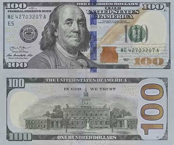 100 dollars américains