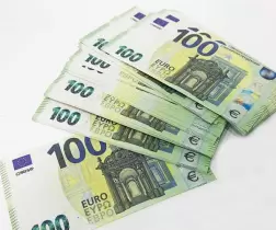 100 euros